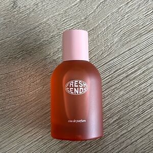 FRESH SENDS the Perfume